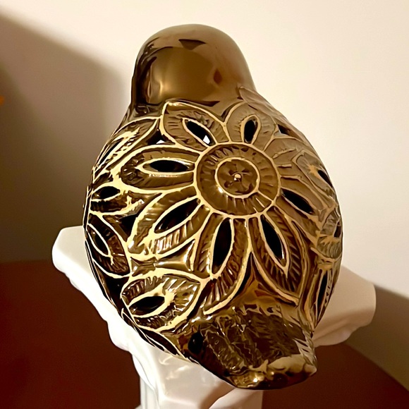 Dark Gold Cardinal Bird - Picture 6 of 11